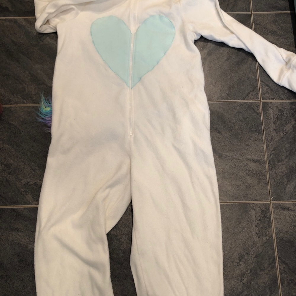 UNICORN ONESIE - Picture 3 of 5